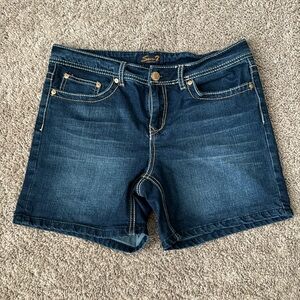 Seven7 denim‎ 5.5” shorts
